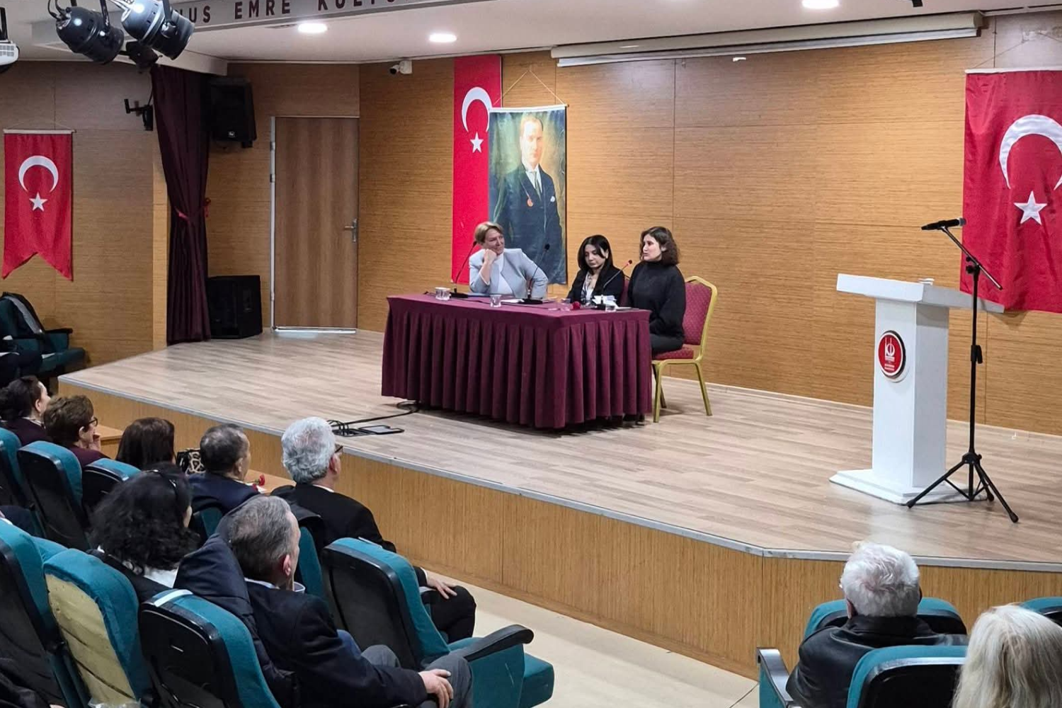 "Kadının Toplumdaki Yeri" Paneli